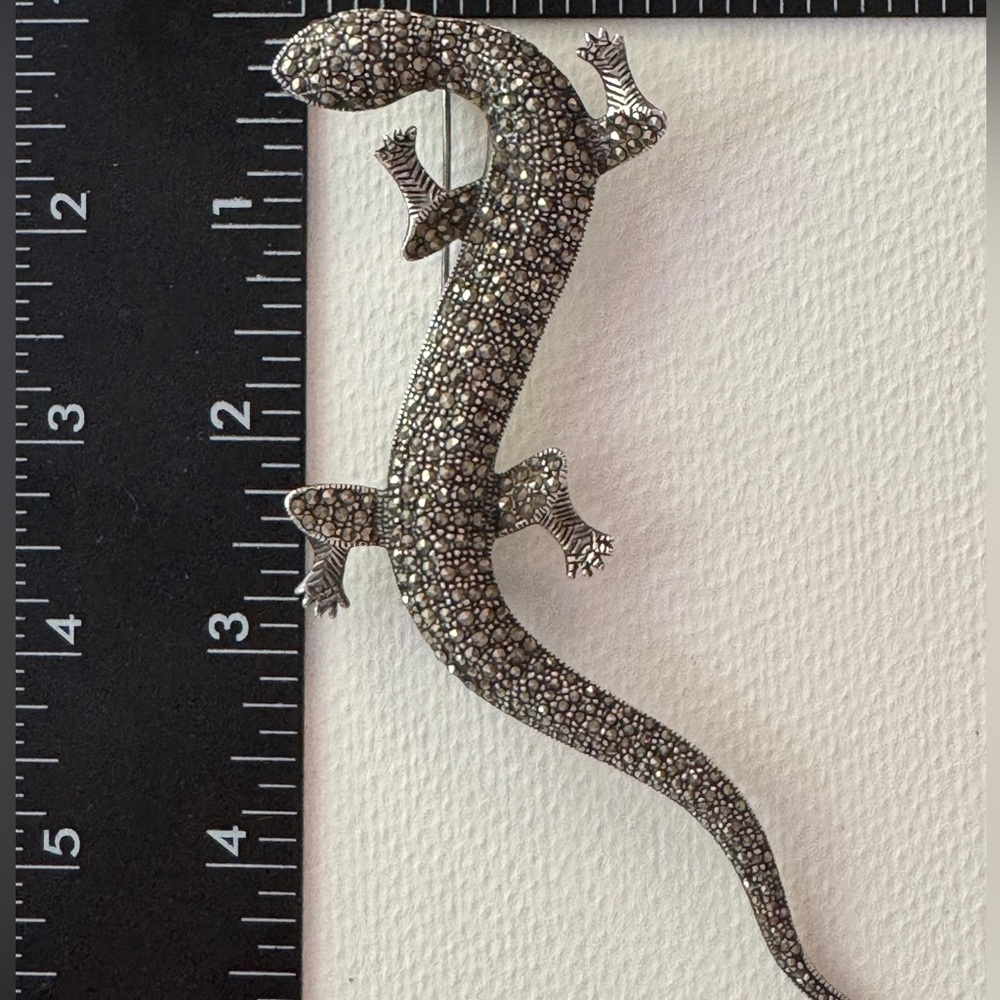 5.5” Silver Lizard Brooch with Marcacites - Picture 13 of 15